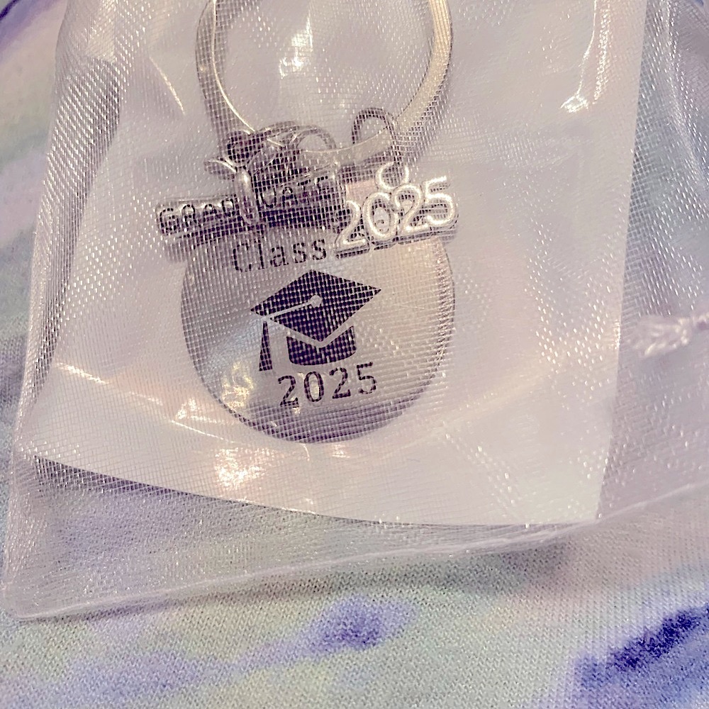 Hand Crafted Class of 2025 or 2026 Silver Graduation Keychain NEW NWT - Picture 6 of 14